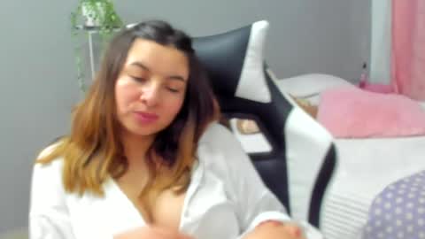Lara online show from May 15, 11:01 pm
