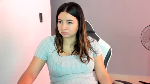Lara online show from June 30, 4:30 pm