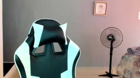 Lara online show from July 8, 10:14 pm
