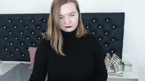 LaraFlirt online show from February 13, 2:34 am