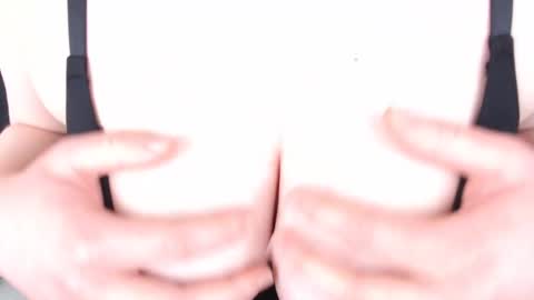 LaraFlirt online show from February 21, 12:05 am