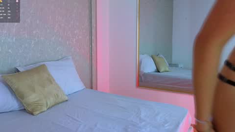 Lara  online show from February 6, 3:09 pm