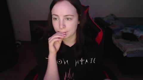 Snapshot of laralianna chatting on December 15, 6:34 pm Laralianna online show from December 15, 6:34 pm