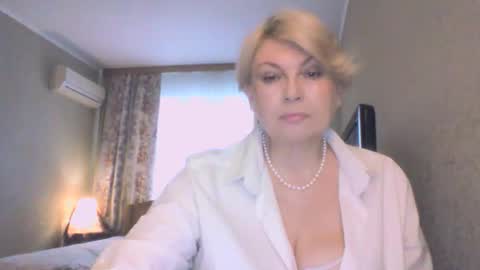 laramrs online show from April 28, 4:23 pm