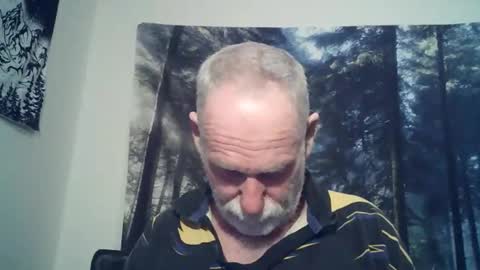 Snapshot of larbie chatting on January 14, 10:32 am Larbie online show from January 14, 10:32 am