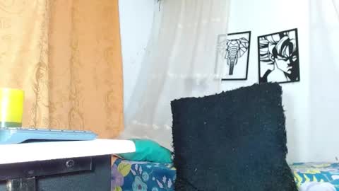 Snapshot of largo_eddy chatting on March 4, 10:35 am Largo eddy online show from March 4, 10:35 am