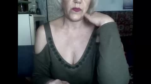 larisaq4ugo24 online show from June 6, 7:35 am