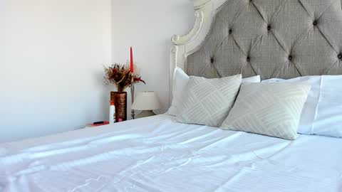 Larissa online show from January 8, 1:31 pm