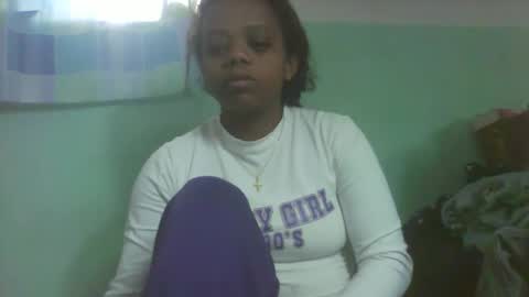 larissa645771 online show from November 21, 10:25 am