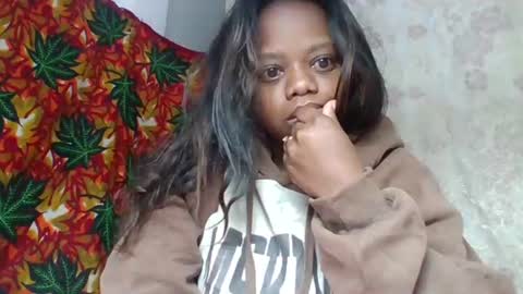 larissa645771 online show from June 26, 3:22 am