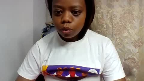 larissa645771 online show from July 12, 2:46 am