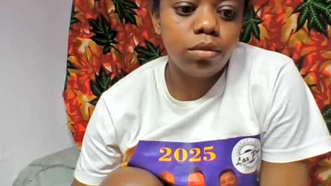 larissa645771 online show from July 28, 5:12 pm