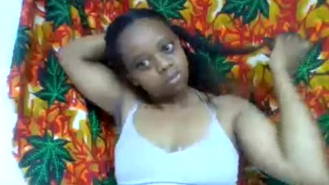 larissa645771 online show from July 28, 8:52 pm