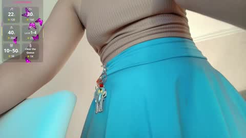 Larissas online show from October 25, 12:18 am