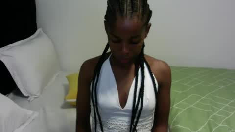 larrine online show from June 30, 9:05 pm