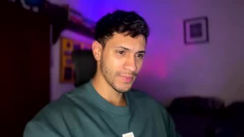 Snapshot of larry_jones chatting on December 16, 3:00 pm andrew online show from December 16, 3:00 pm