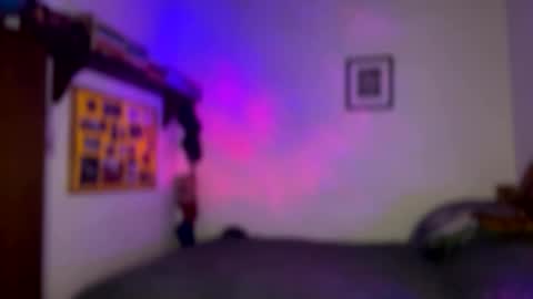 Snapshot of larry_jones chatting on December 17, 12:11 pm andrew online show from December 17, 12:11 pm