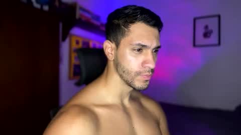 Snapshot of larry_jones chatting on January 8, 2:14 pm andrew online show from January 8, 2:14 pm