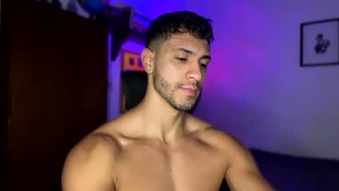 Snapshot of larry_jones chatting on January 12, 2:19 pm andrew online show from January 12, 2:19 pm