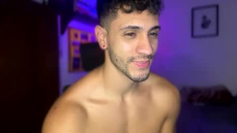 Snapshot of larry_jones chatting on January 14, 4:29 pm andrew online show from January 14, 4:29 pm