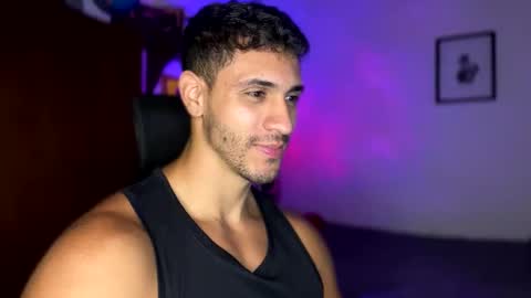 Snapshot of larry_jones chatting on January 21, 5:30 pm andrew online show from January 21, 5:30 pm