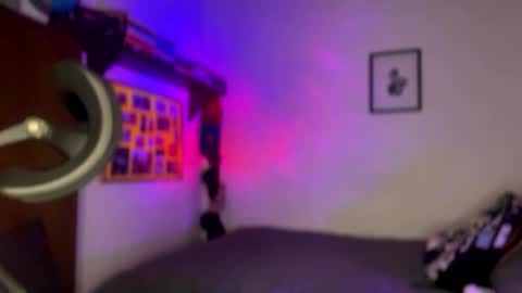 Snapshot of larry_jones chatting on January 23, 2:07 pm andrew online show from January 23, 2:07 pm