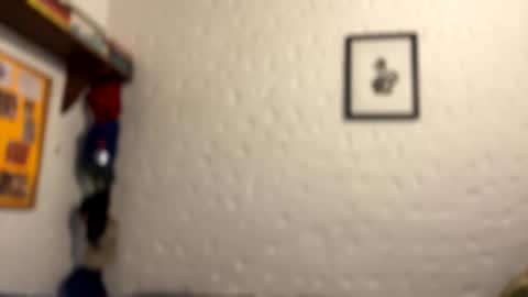 Snapshot of larry_jones chatting on January 29, 5:24 pm andrew online show from January 29, 5:24 pm