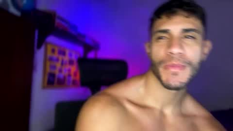 Snapshot of larry_jones chatting on January 31, 2:07 pm andrew online show from January 31, 2:07 pm