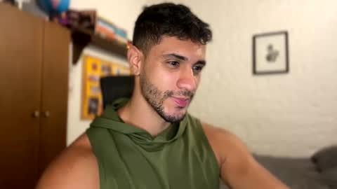 Snapshot of larry_jones chatting on February 2, 5:48 pm andrew online show from February 2, 5:48 pm