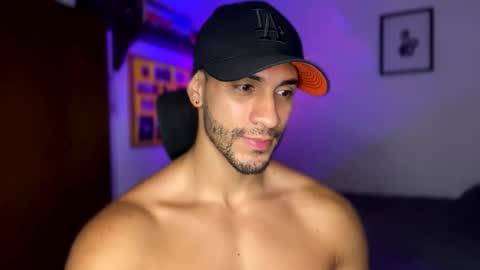 Snapshot of larry_jones chatting on February 4, 5:12 pm andrew online show from February 4, 5:12 pm