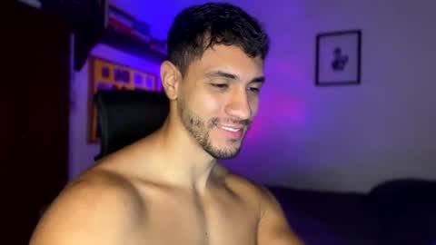 Snapshot of larry_jones chatting on February 9, 3:12 pm andrew online show from February 9, 3:12 pm