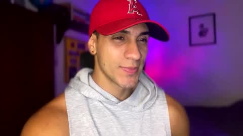 Snapshot of larry_jones chatting on February 10, 10:30 pm andrew online show from February 10, 10:30 pm