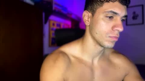 Snapshot of larry_jones chatting on February 12, 3:16 pm andrew online show from February 12, 3:16 pm