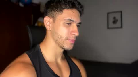 Snapshot of larry_jones chatting on February 27, 5:15 pm andrew online show from February 27, 5:15 pm