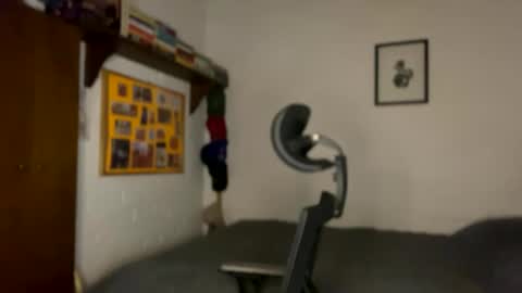 Snapshot of larry_jones chatting on March 6, 2:29 pm andrew online show from March 6, 2:29 pm