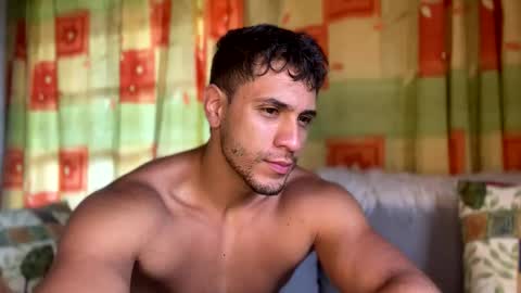 Snapshot of larry_jones chatting on March 11, 3:02 pm andrew online show from March 11, 3:02 pm