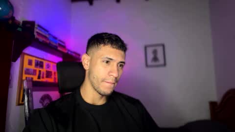 Snapshot of larry_jones chatting on September 17, 2:19 pm andrew online show from September 17, 2:19 pm