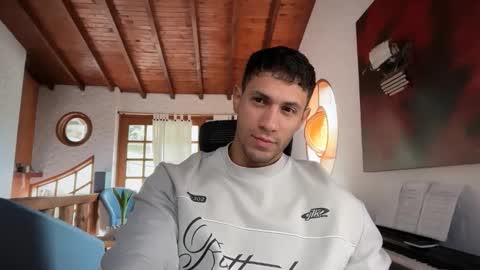 Snapshot of larry_jones chatting on October 30, 1:23 pm andrew online show from October 30, 1:23 pm