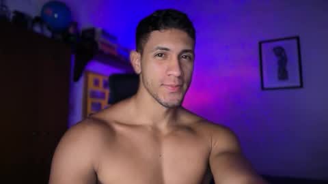 Snapshot of larry_jones chatting on October 31, 1:34 pm andrew online show from October 31, 1:34 pm