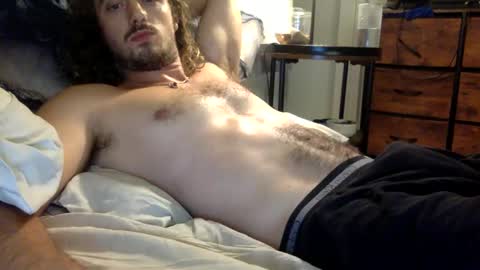 Snapshot of larrylegend24 chatting on September 29, 7:57 am larrylegend24 online show from September 29, 7:57 am