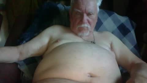 larryw01 online show from June 15, 8:00 pm