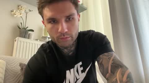 larsskeet online show from November 22, 1:10 pm