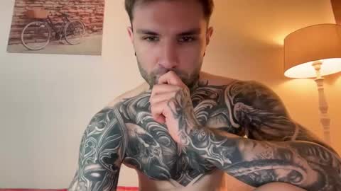 larsskeet online show from December 21, 12:23 pm