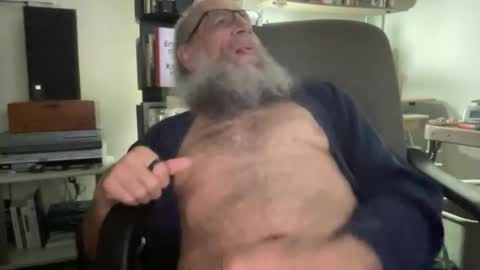 chris online show from April 27, 1:42 pm