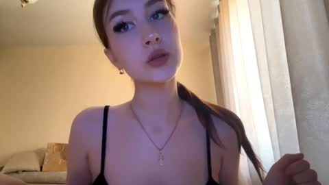 Sara online show from May 9, 8:08 am