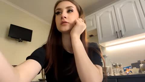 Sara online show from May 15, 9:27 am