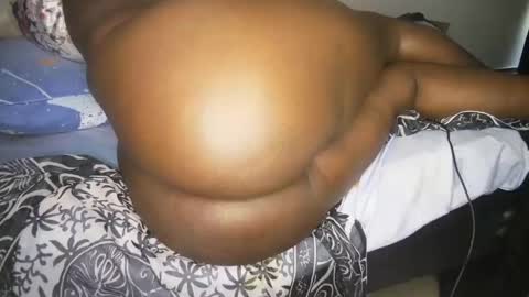 Snapshot of lasisi_ chatting on February 13, 10:23 am Lasisi online show from February 13, 10:23 am