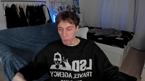 Snapshot of lastnight4you chatting on December 1, 4:29 pm acie online show from December 1, 4:29 pm