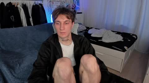 Snapshot of lastnight4you chatting on December 9, 10:00 am acie online show from December 9, 10:00 am