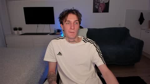 Snapshot of lastnight4you chatting on January 2, 12:35 pm acie online show from January 2, 12:35 pm